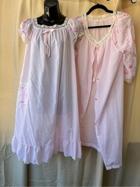 Vintage Schrank Pink Cotton Nightgown and Robe two piece Medium